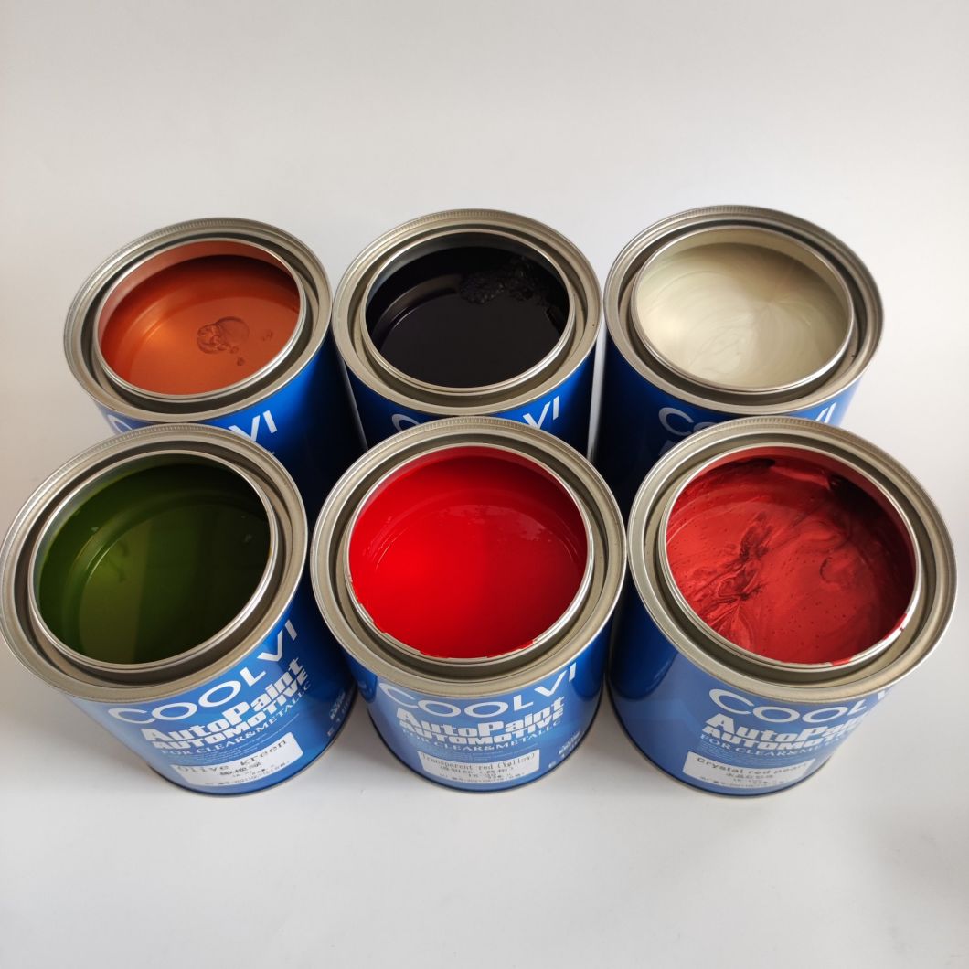 Mixing process of 1K grey primer with thinner at a 1:1 ratio